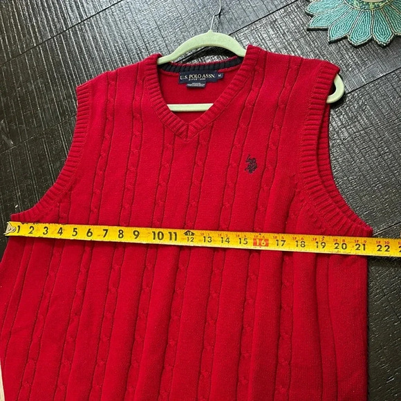 U.S. Polo Assn. Red 100% Cotton V-Neck Cable Knit Sweater Vest Size M - Picture 7 of 8
